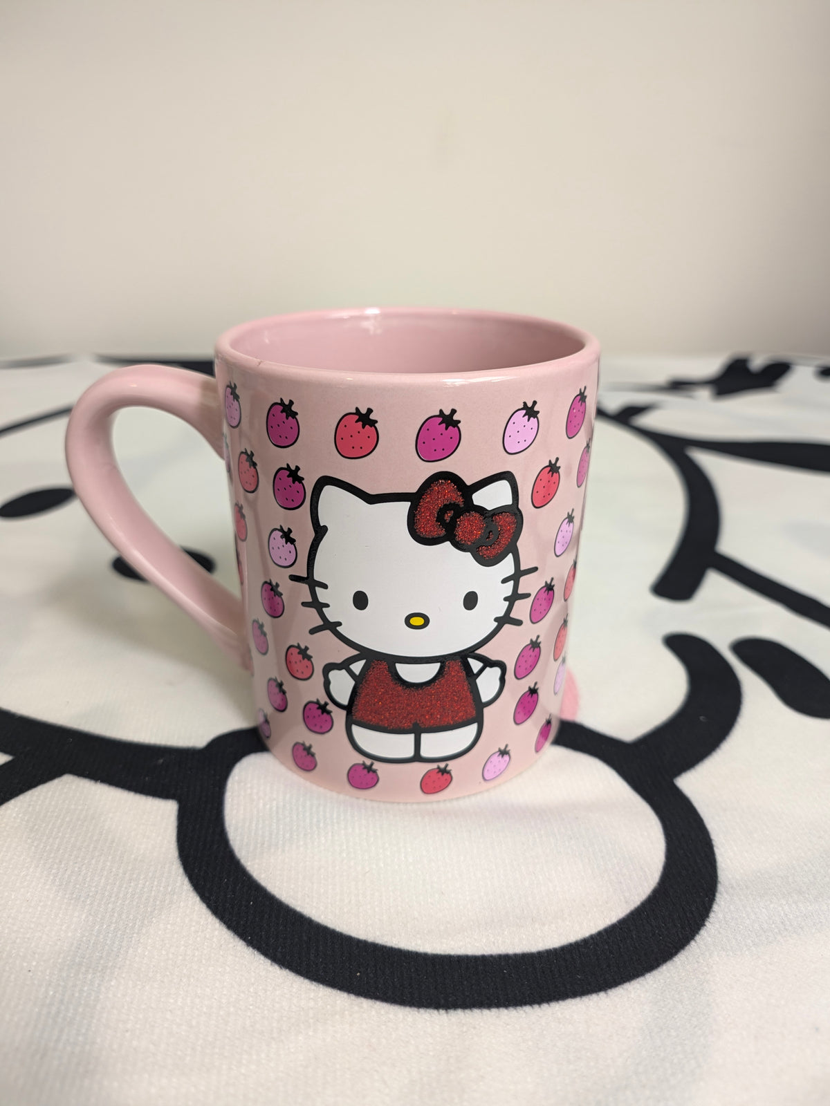 Hello Pink Strawberry Glass Mug Licensed