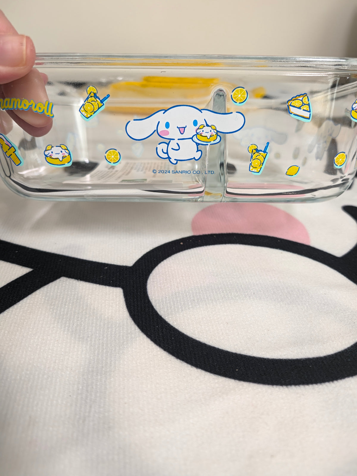 Cinna Baking Glass Pan with Lid Licensed