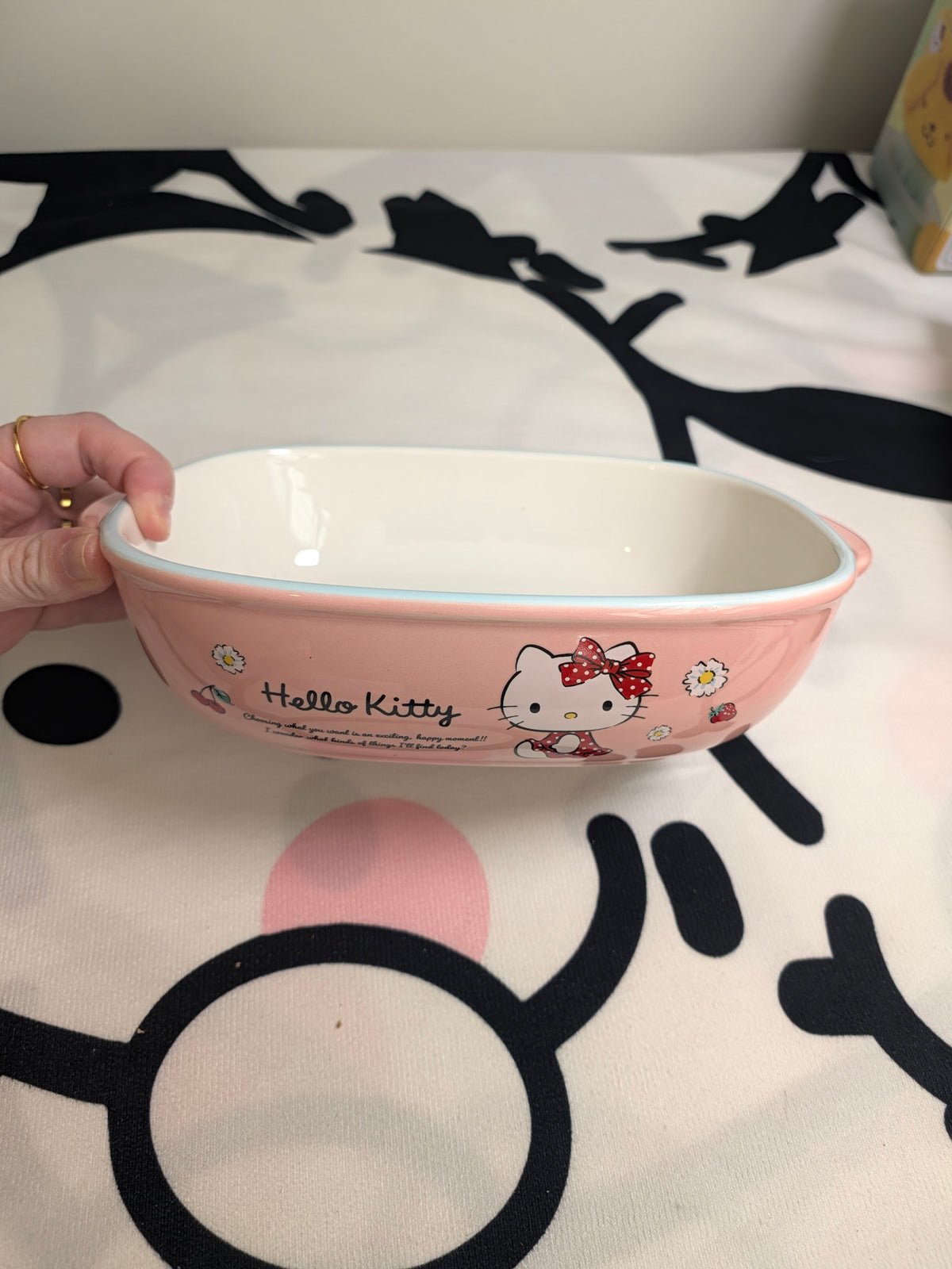 Hello Kitty Glass Baking Pan Licensed