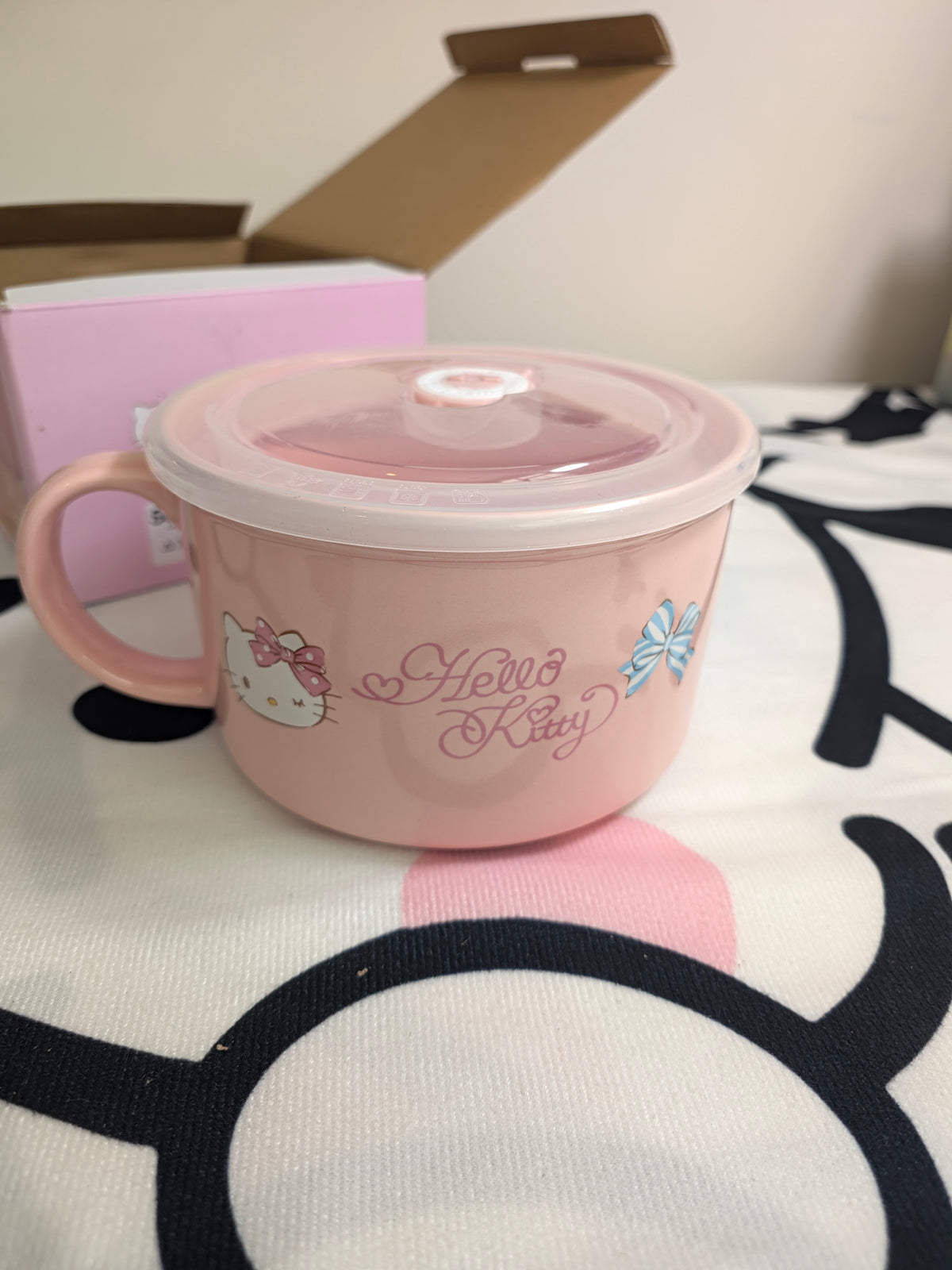Hello kitty Bowl Licensed