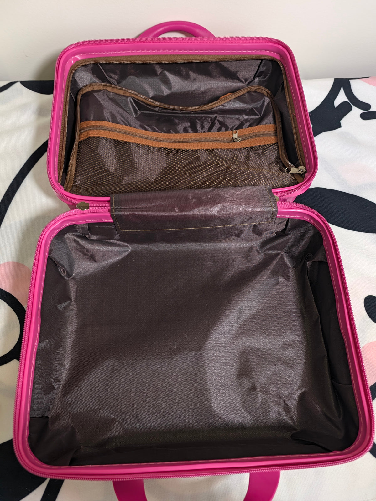 Usahana Suitcase