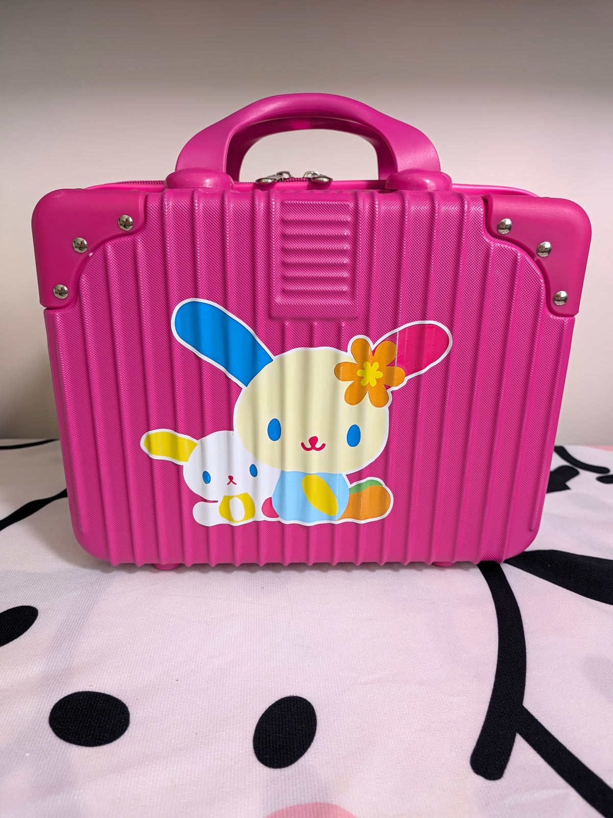 Usahana Suitcase